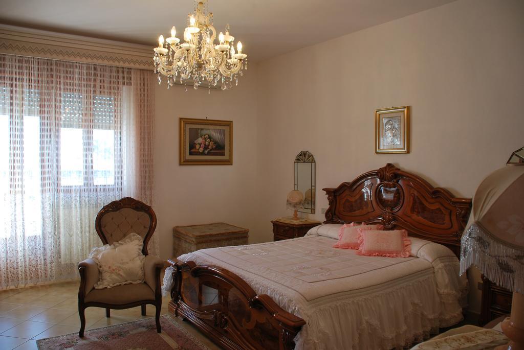 B&B La Rosa Antica Castro  ภายนอก รูปภาพ