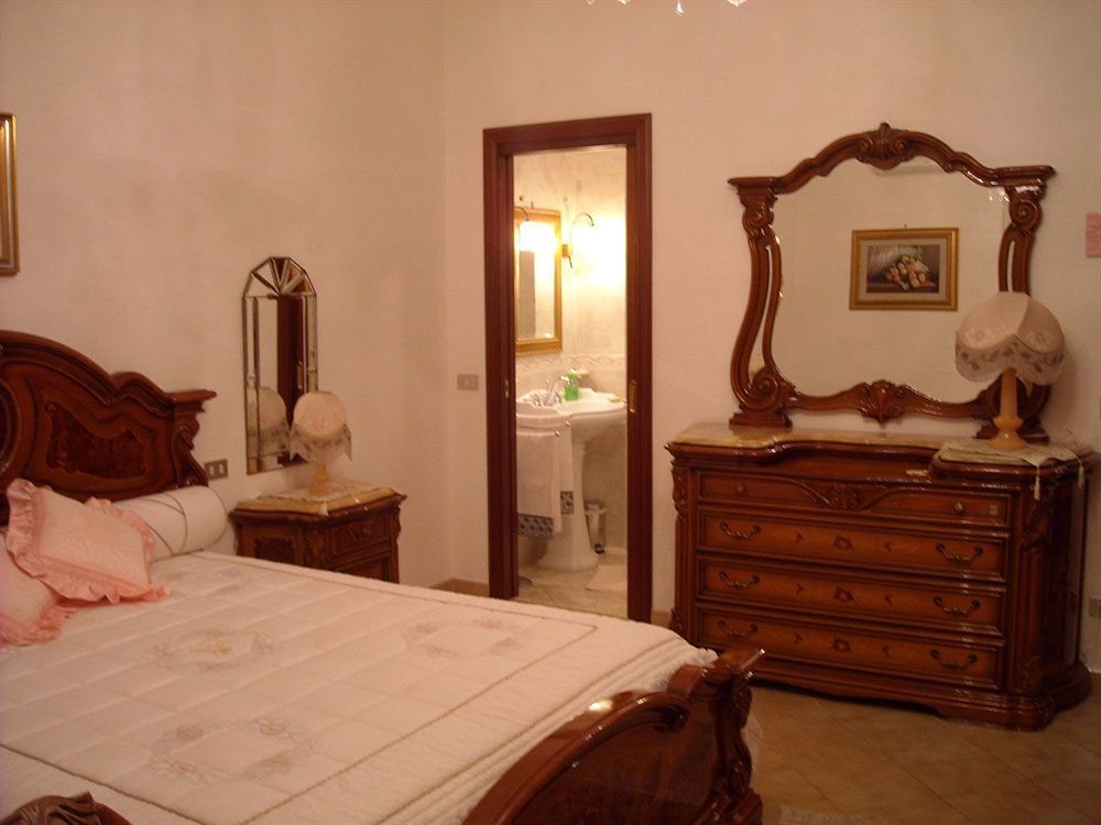 B&B La Rosa Antica Castro  ภายนอก รูปภาพ